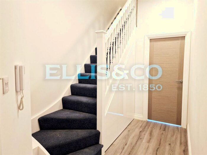3 Bedroom Apartment To Rent In Station Road, Harrow, HA1