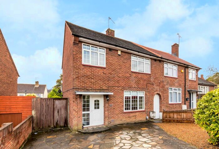 3 Bedroom Semi-Detached House To Rent In Clarendon Way, Orpington, BR5