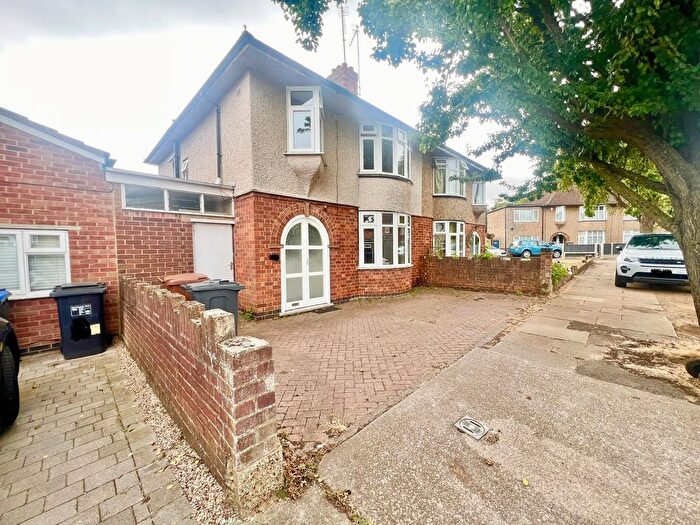 3 Bedroom Property To Rent In Winchester Road, Northampton, NN4