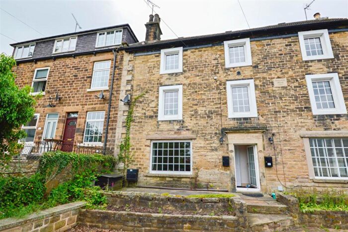 3 Bedroom Maisonette To Rent In Main Road, Ridgeway, S12