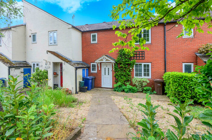 3 Bedroom Terraced House To Rent In Charterhouse Road, Godalming, GU7