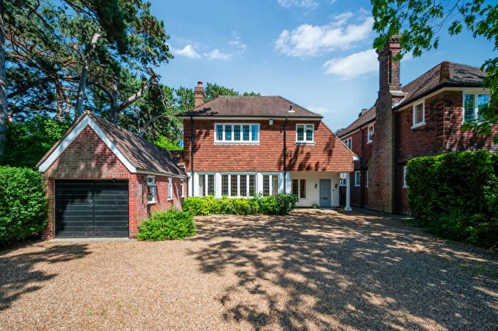 4 Bedroom Detached House For Sale In Manor Way, Beckenham, BR3