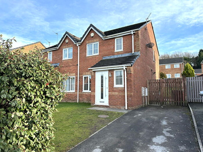 3 Bedroom Semi Detached House For Sale In Woolmore Avenue, Coldhurst, Oldham, OL1