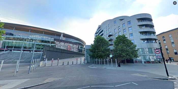 Studio To Rent In Queensland Road, Islington, N7