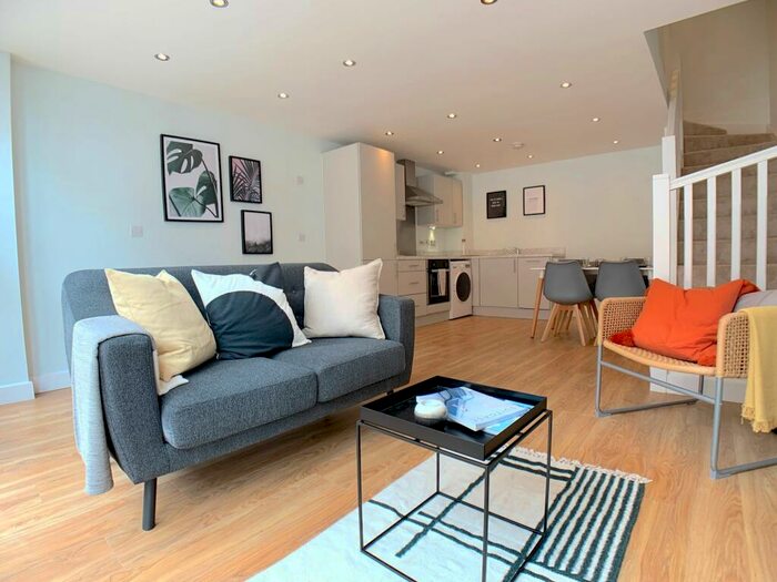 1 Bedroom Apartment To Rent In Block A, Victoria Riverside, Leeds City Centre, LS10