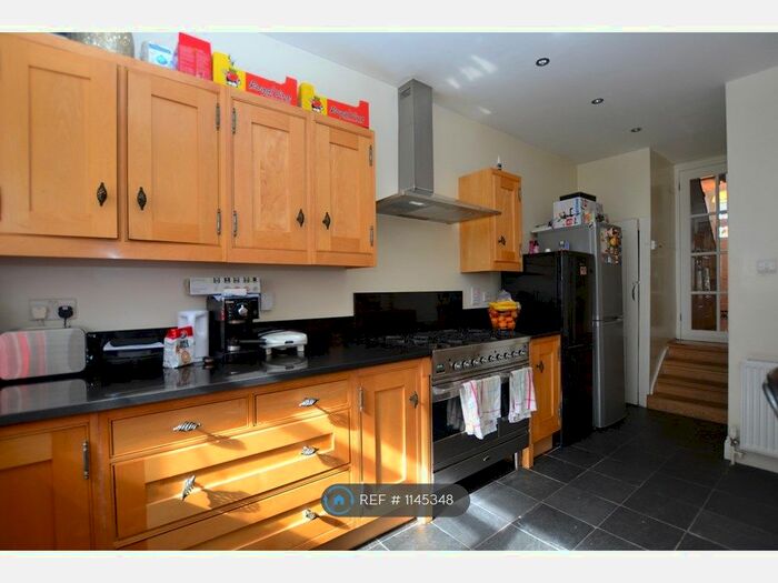 3 Bedroom Terraced House To Rent In Purrett Road, London, SE18