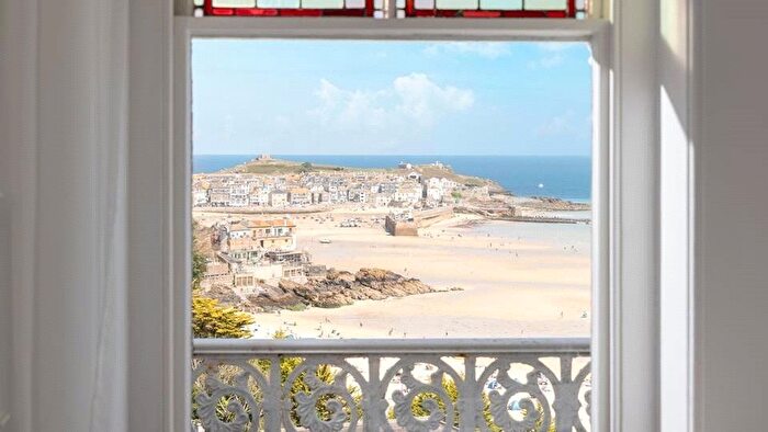 2 Bedroom Flat For Sale In Draycott Terrace, St. Ives, Cornwall, TR26