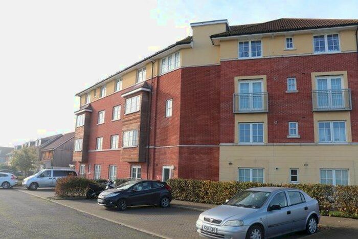 2 Bedroom Flat To Rent In Herschell Court, Basildon, SS14