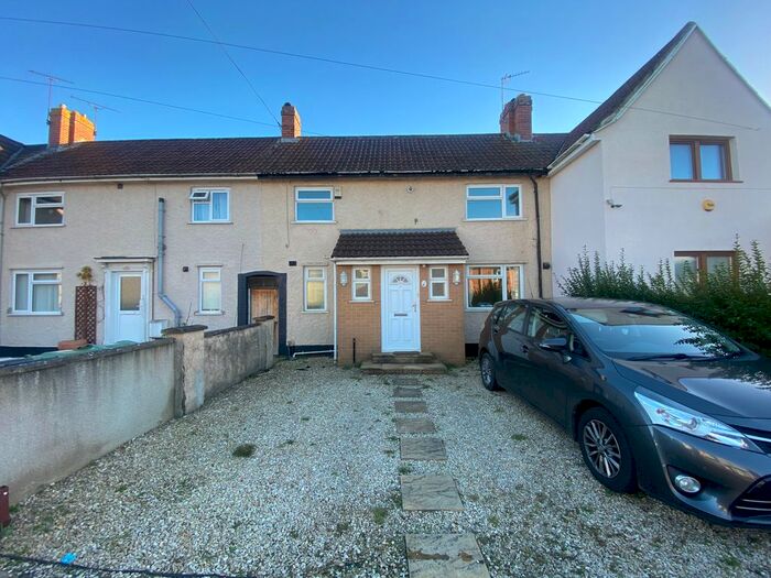 3 Bedroom Property To Rent In Knighton Road, Bristol, BS10