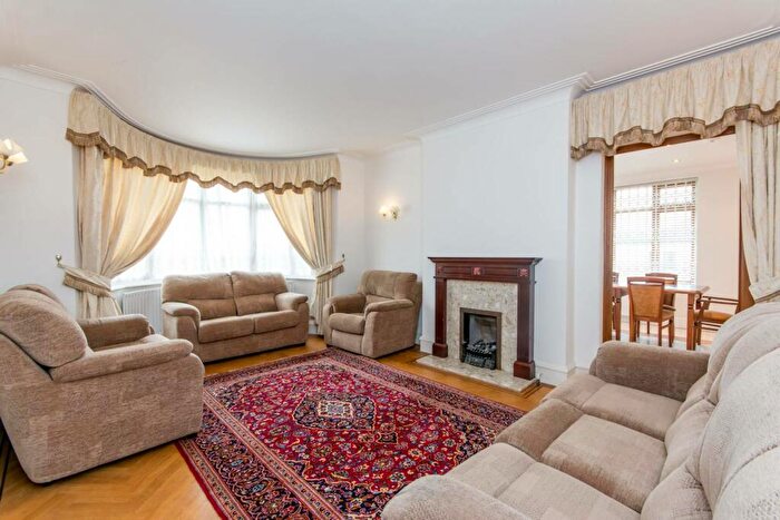 4 Bedroom House To Rent In Bryan Avenue, Willesden Green, London, NW10