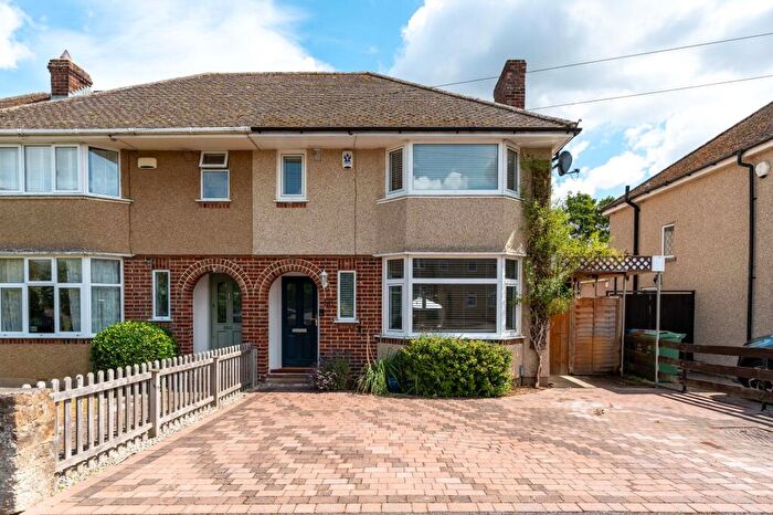 3 Bedroom Semi-Detached House For Sale In Ringwood Road, Headington, OX3