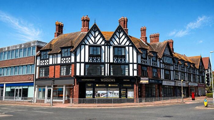3 Bedroom Property For Sale In Littlehampton Road, Salvington, Worthing, BN13