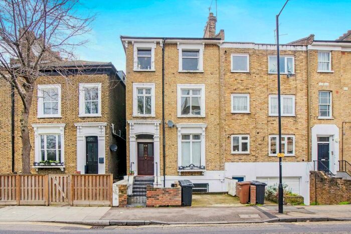 1 Bedroom Apartment To Rent In Richmond Road, Hackney, E8