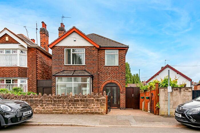 3 Bedroom Detached House For Sale In Parkdale Road, Nottingham, NG3
