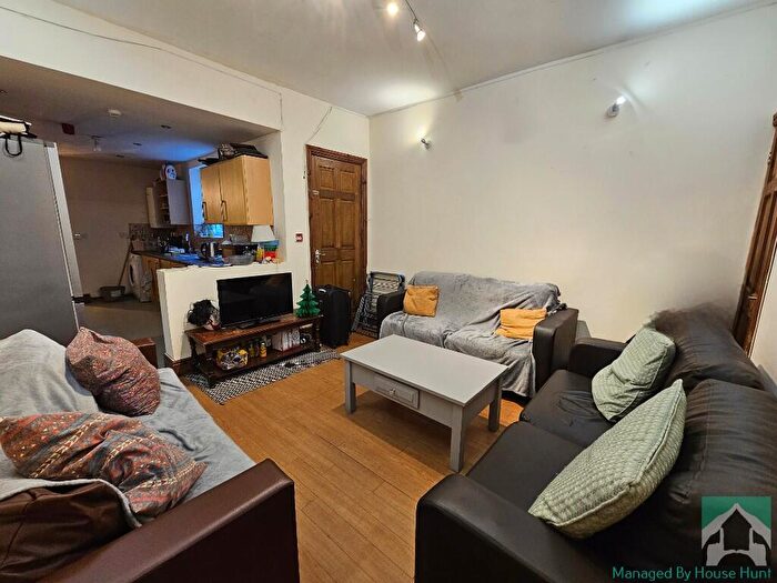 6 Bedroom Terraced House To Rent In Alton Road, Birmingham, B29