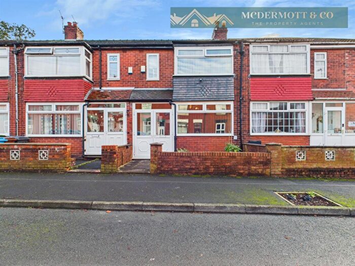 3 Bedroom Terraced House For Sale In Minor Street, Failsworth, Manchester, M35