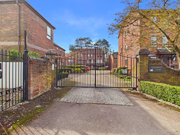 2 Bedroom Apartment To Rent In Marlow Bridge Lane, Marlow, Buckinghamshire, SL7