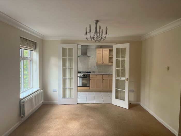 3 Bedroom Apartment To Rent In Carnatic Road, Mossley Hill, Liverpool, L18