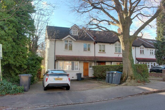 Studio To Rent In St. Augustines Avenue, South Croydon, CR2