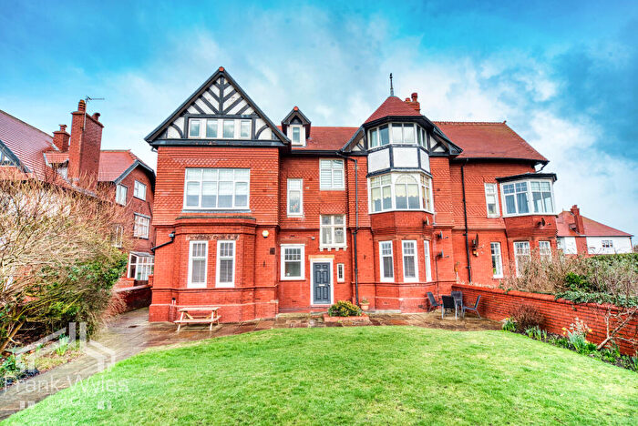 2 Bedroom Flat For Sale In Flat, Clifton Drive South, Lytham St. Annes, Lancashire, FY8