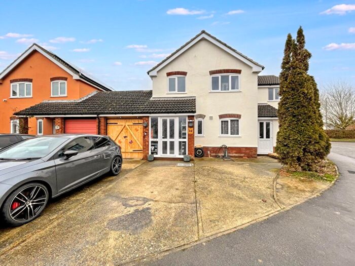 4 Bedroom Link Detached House For Sale In Martins Meadow, Gislingham, Eye, IP23