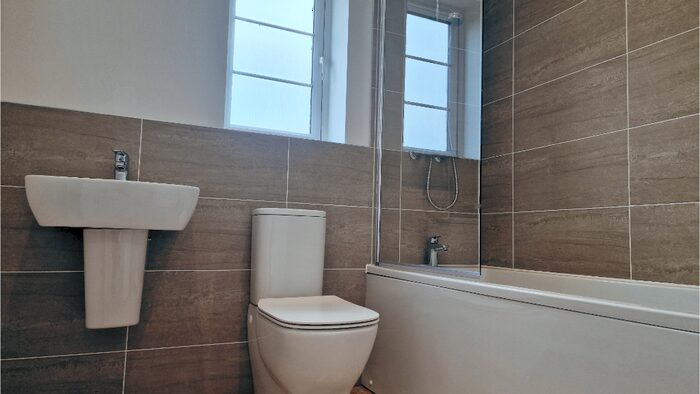 4 Bedroom Detached House For Sale In Perkins Lane, Calverton, Nottingham, NG14