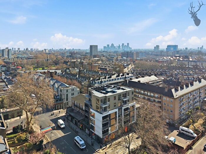 2 Bedroom Flat For Sale In Hackney Road, London, E2