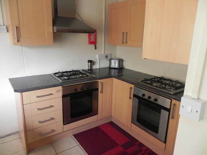 3 Bedroom Property To Rent In King Edwards Road, Brynmill, Swansea, SA1