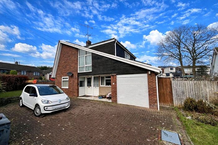 3 Bedroom Detached House For Sale In Fairfield, Penperlleni, Pontypool, NP4