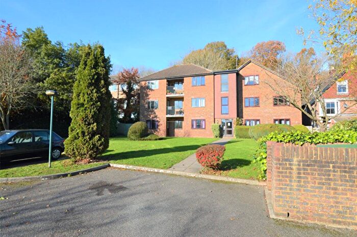 1 Bedroom Apartment To Rent In Temple Wood Drive, Redhill, Surrey, RH1