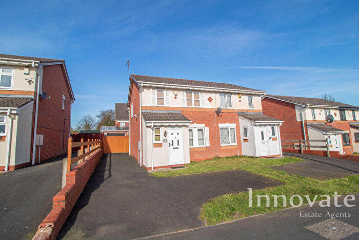 3 Bedroom Semi Detached House For Sale In Manor Road, Smethwick, B67