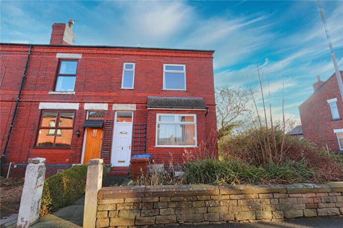 3 Bedroom End Of Terrace House For Sale In Moorland Road, Stockport, Greater Manchester, SK2