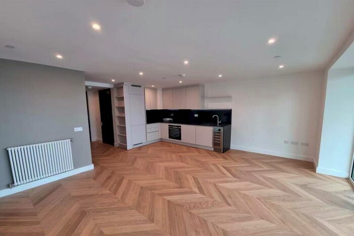 1 Bedroom Apartment To Rent In Hennessey Apartments, SE18