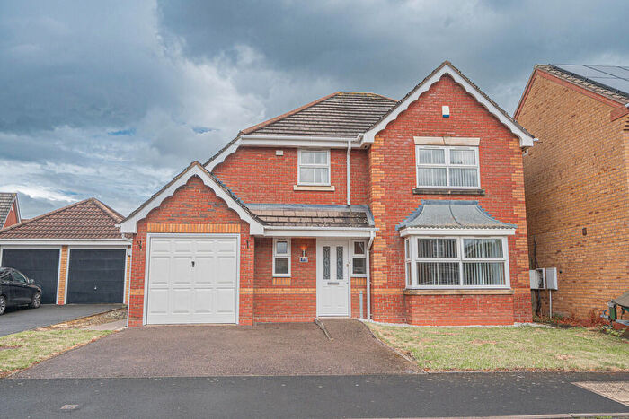 4 Bedroom Detached House For Sale In Ascot Drive, Dosthill, B77