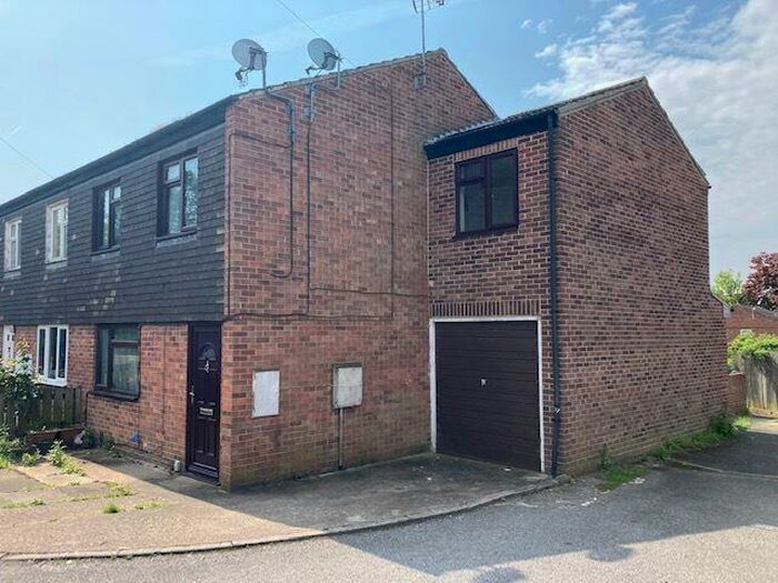 4 Bedroom Detached House To Rent In Old Mill Close, Nottingham, NG7