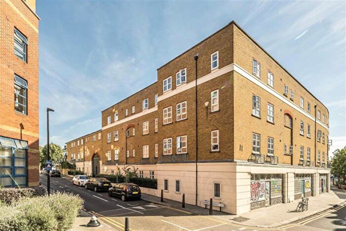 2 Bedroom Flat To Rent In Kerbela Street, Bethnal Green, E2