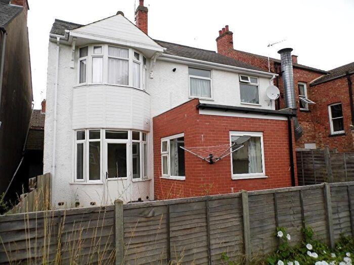 1 Bedroom Flat To Rent In Station Road, Desborough, Northants, NN14