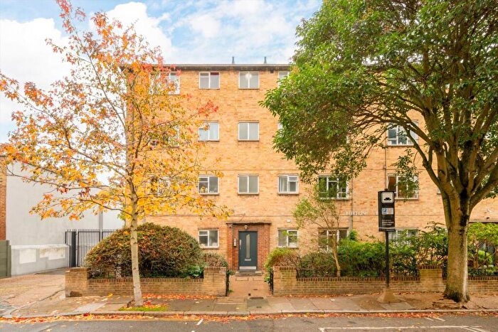 1 Bedroom Flat For Sale In Burton Bank, De Beauvoir, N1