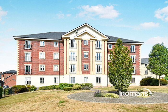 2 Bedroom Flat To Rent In Brean Road, Swindon, Wiltshire, SN25