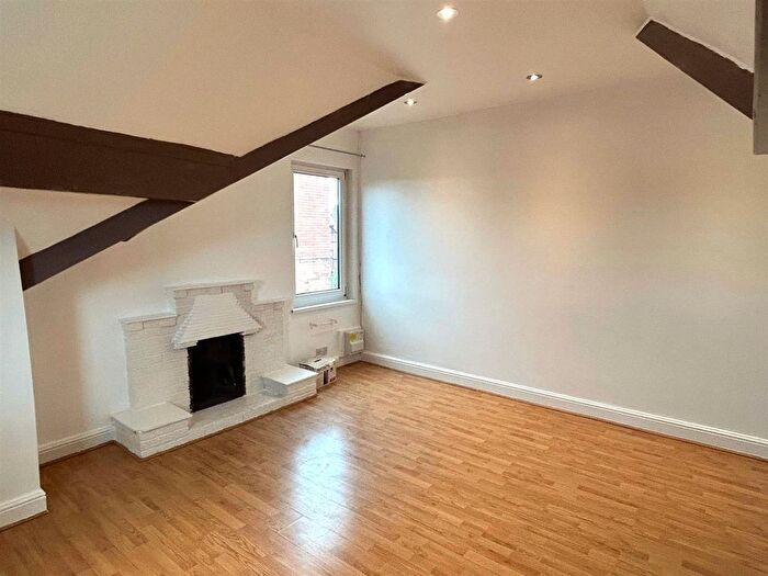 1 Bedroom Flat To Rent In Park Hill, Moseley, Birmingham, B13