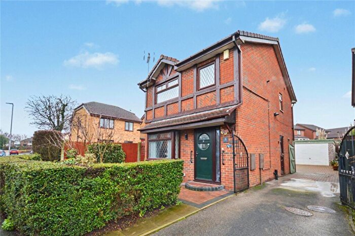 3 Bedroom Detached House For Sale In Shelldrake Drive, Leeds, West Yorkshire, LS10