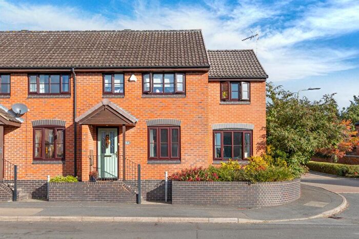 3 Bedroom Semi-Detached House For Sale In Woodmarket, Lutterworth, LE17