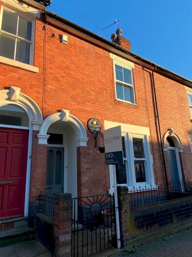 4 Bedroom House To Rent In West Avenue, Derby, DE1