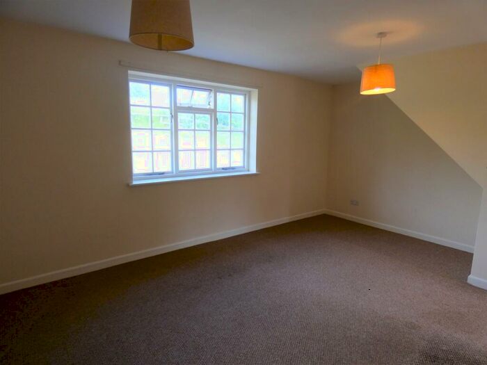 3 Bedroom SemiDetached House To Rent In Brown Candover, Alresford