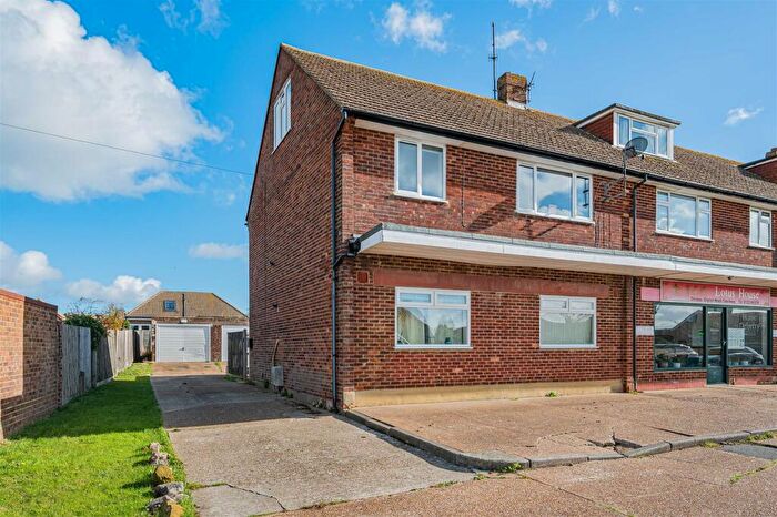 3 Bedroom Maisonette For Sale In Hillside Avenue, Seaford, BN25