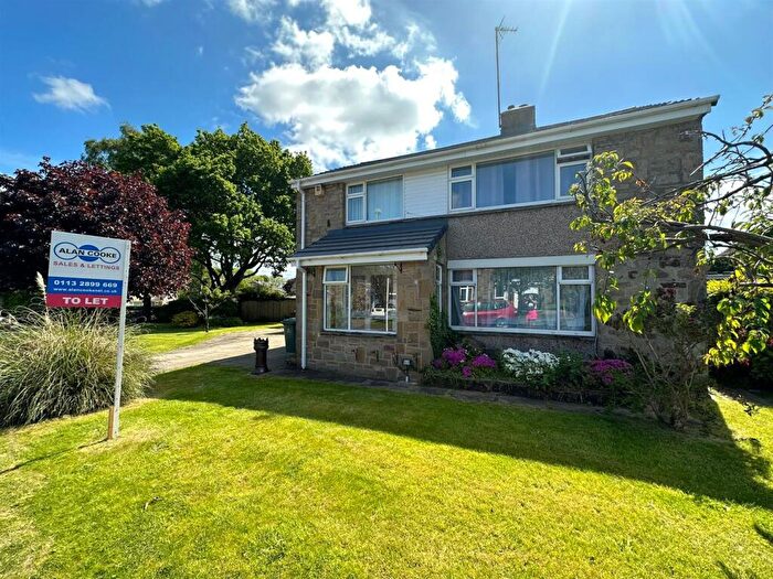 4 Bedroom Detached House To Rent In Ash Hill Drive, Shadwell Village, LS17