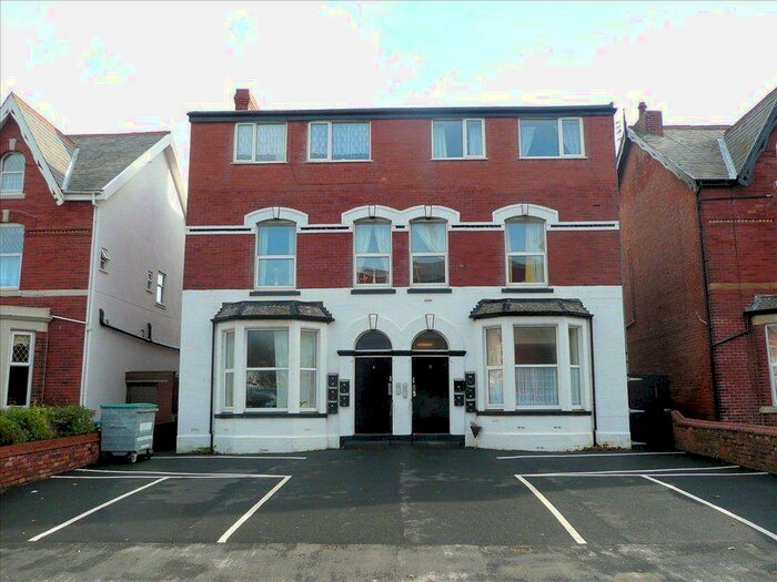 2 Bedroom Flat To Rent In Flat, Richmond Road, St. Annes, FY8