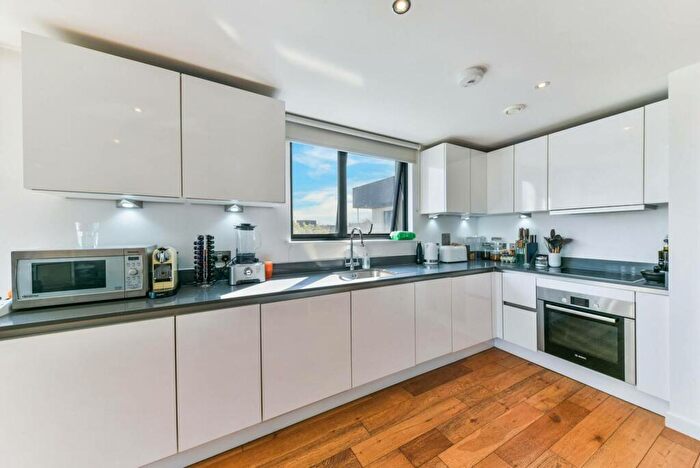 2 Bedroom Flat To Rent In Ladywell, Ladywell, London, SE13