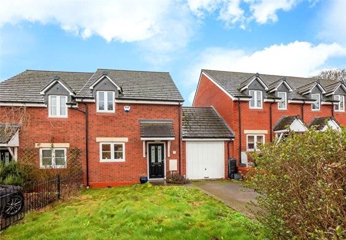 3 Bedroom Semi Detached House To Rent In The Grange, Hook Norton, OX15