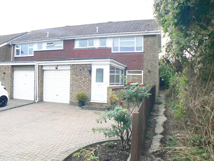 3 Bedroom End Of Terrace House To Rent In Stowting Road, Orpington, Kent, BR6